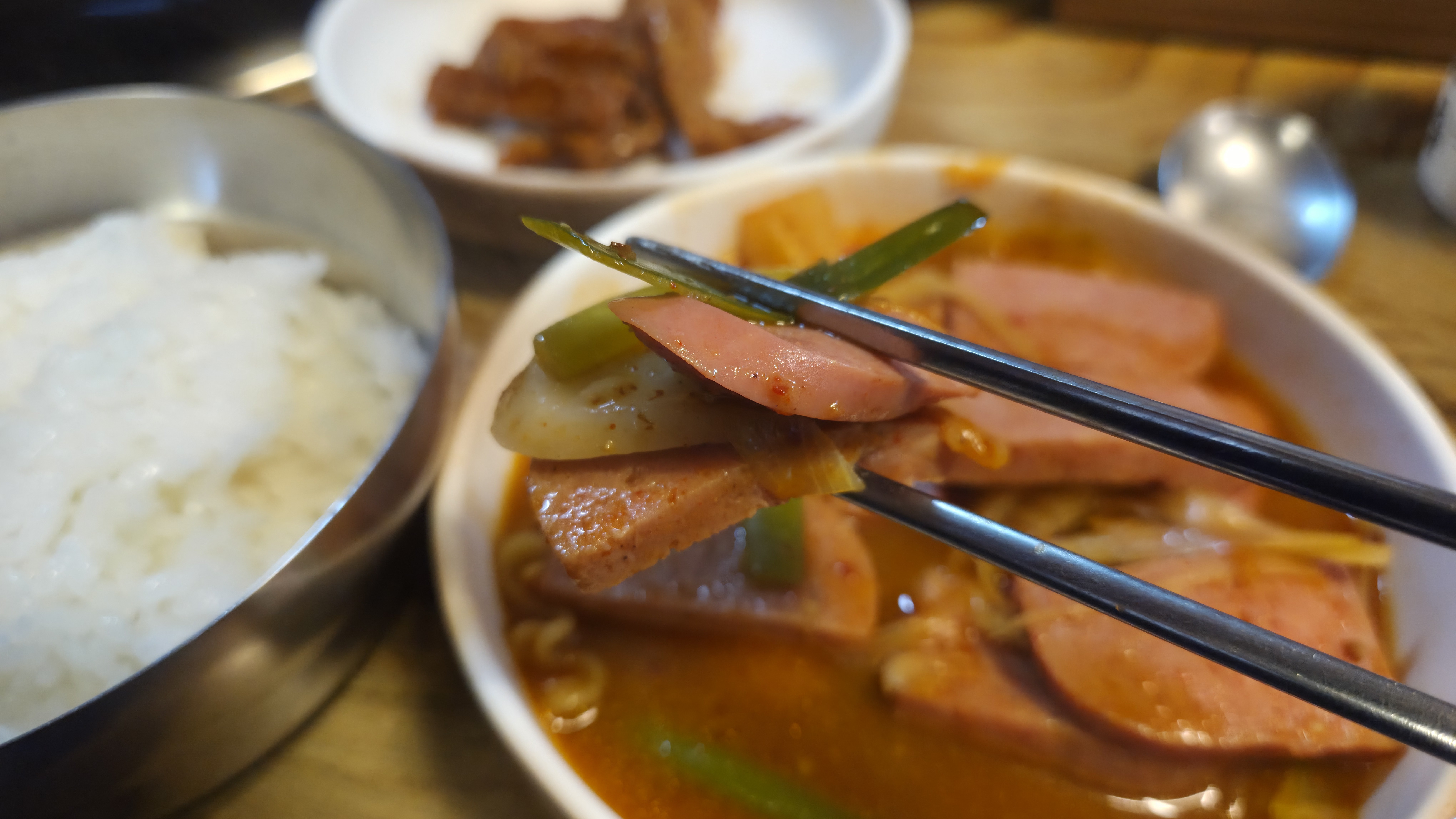 Uijeongbubudaejjigae (의정부부대찌개) 2