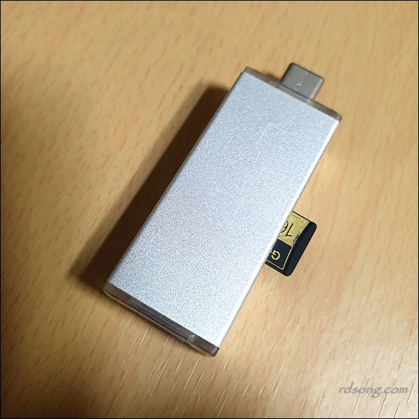 다이소 카드리더기 마이크로SD카드 SD카드 OTG 기능 usb 3.1 지원