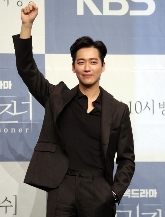  남궁민 나이- 연예계 학폭 속, 남궁민 친구도 반전 폭로