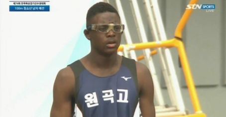  육상대회에서 1등한 고딩