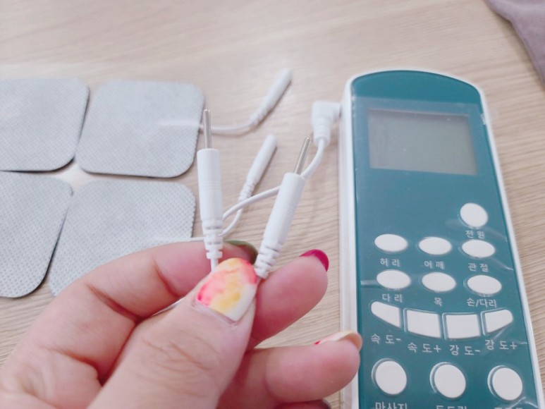 PMA-700 가정용 물리치료기 웰메딕 명절선물 저주파치료기 부모님선물 izen 9