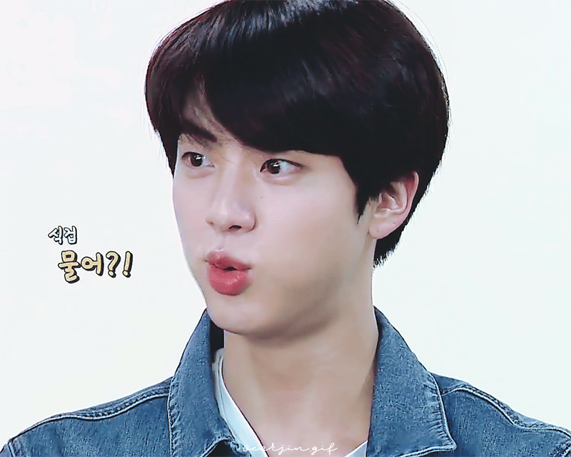  명언을 남긴 방탄소년단 진 조각상