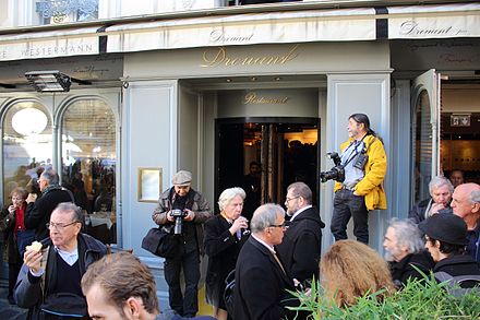 Journalists at Le Drouant restaurant&#44; 2016 Prix Goncourt.