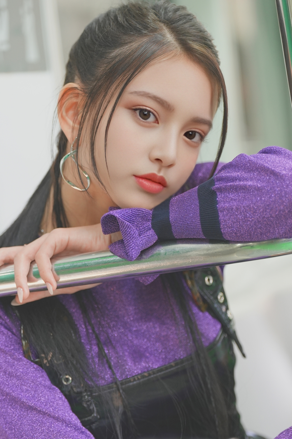 여러 걸그룹 멤버 얼굴이 보인다는 AI같다는 말 나오는 걸그룹...jpg | 인스티즈