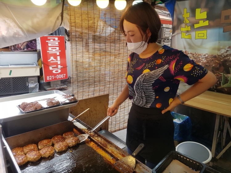 6시내고향 동작구 성대전통시장 국내산 수제 매운 떡깔비, 달콤떡갈비, 누룽지 맛집 추천 