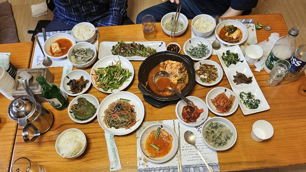 Sansuyugilsairo (산수유길사이로) 3