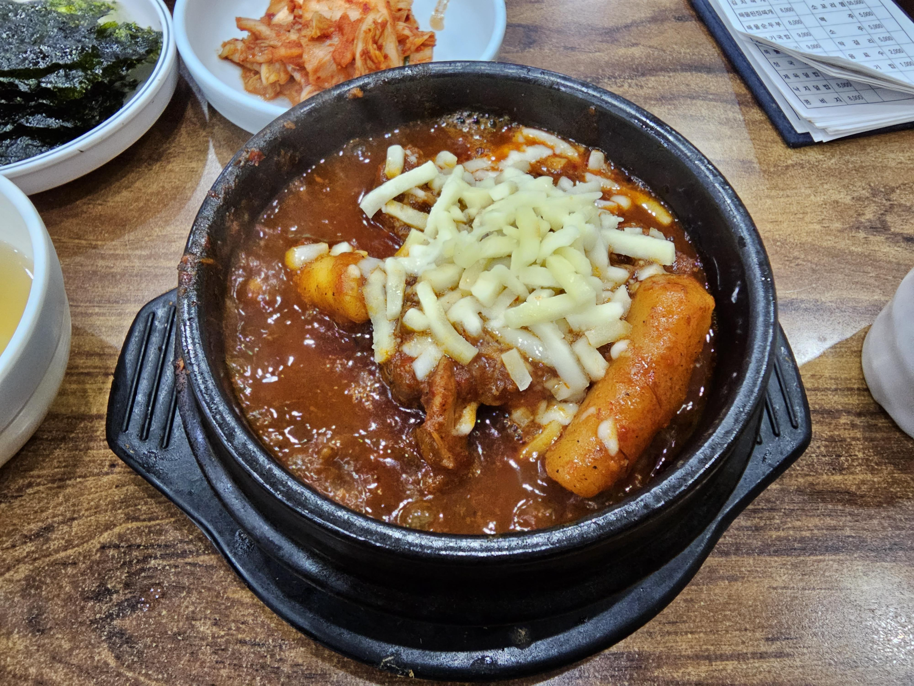  [가산디지털단지] 가마솥서울깍두기 - 뚝배기 매운등갈비