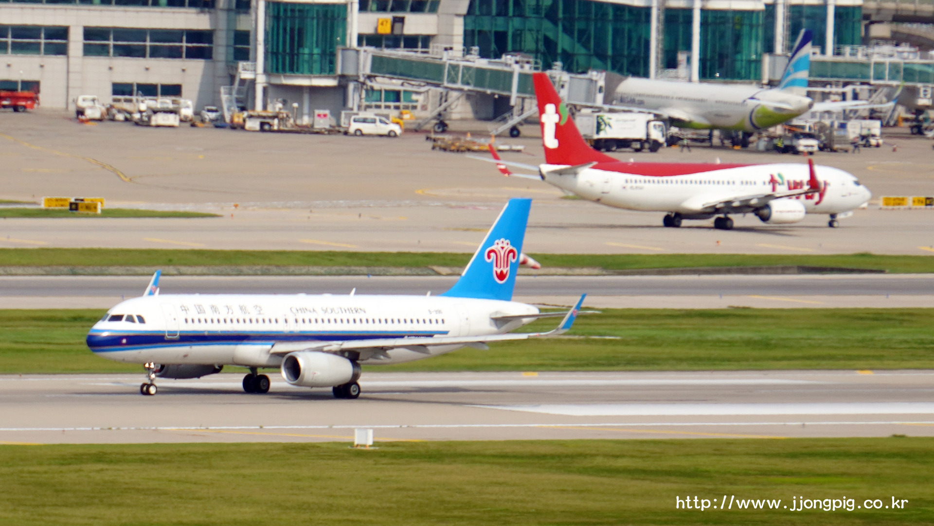 China Southern Airlines B-9911 Airbus A320-200