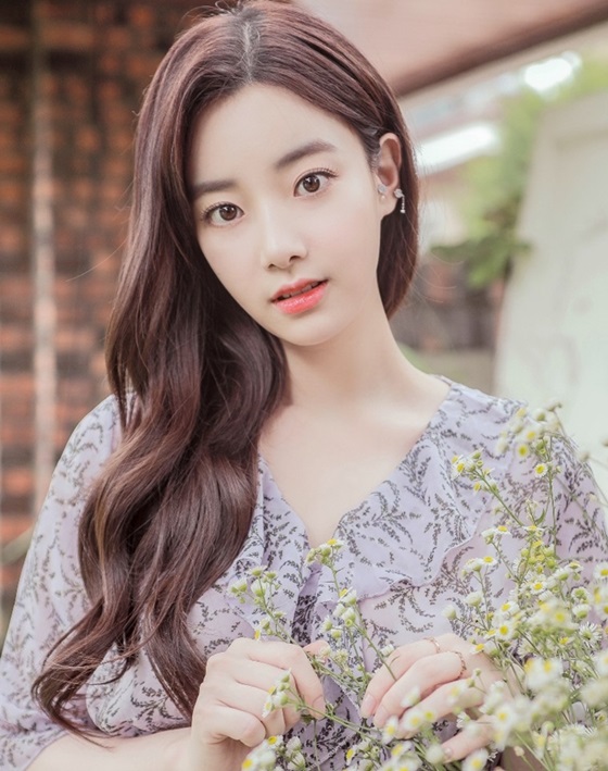  "이현주, 에이프릴 탈퇴 전 왕따" 동생 폭로? 소속사 확인 중..