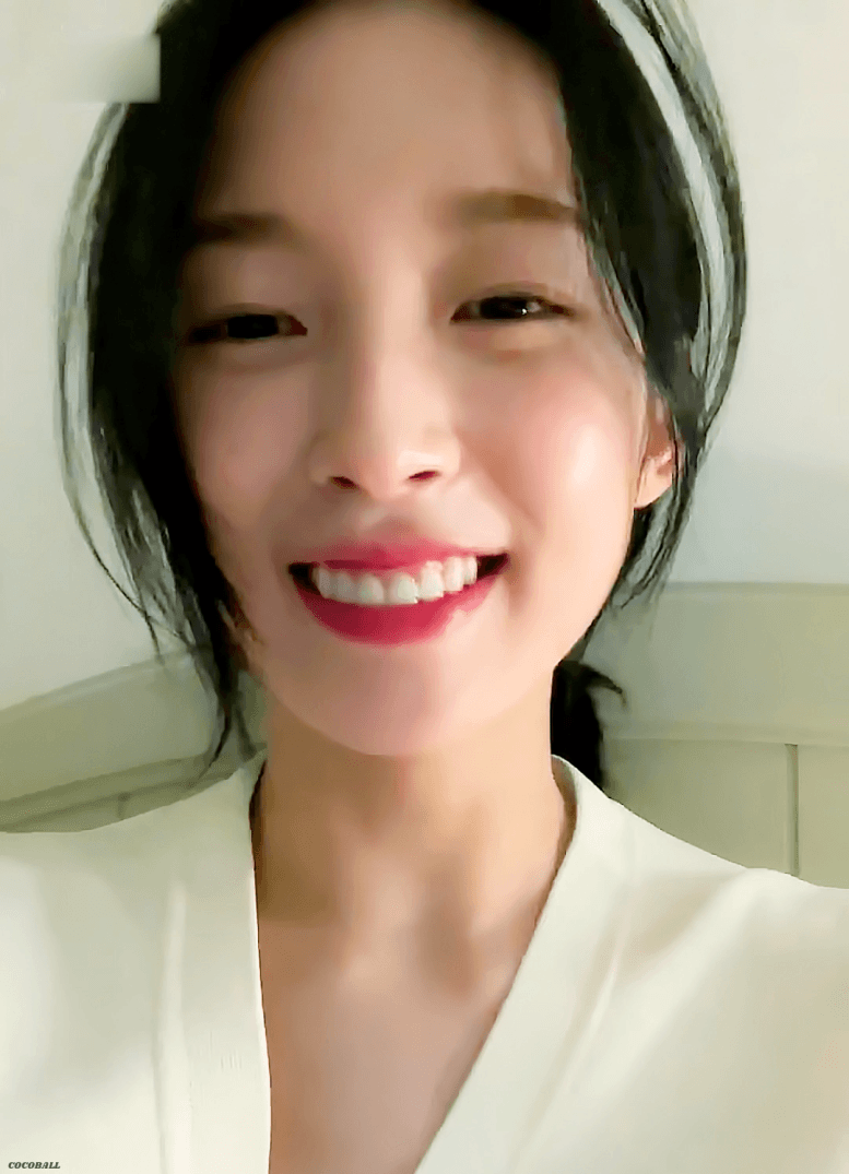  오마이걸 아린 위버스 라이브 움짤 gif