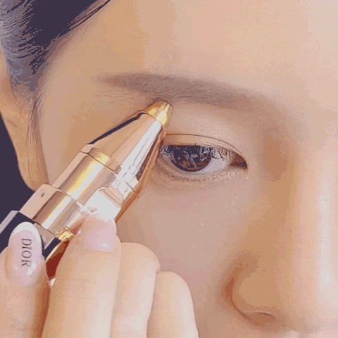 Model_Eyebrow Removal