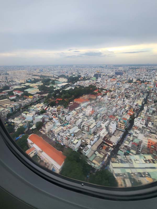 비행_호치민시티