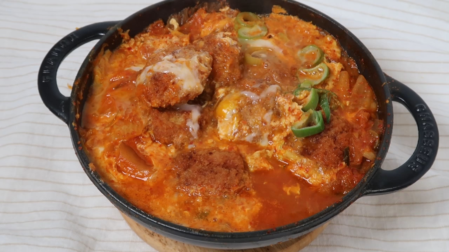 돈까스김치나베 황금레시피