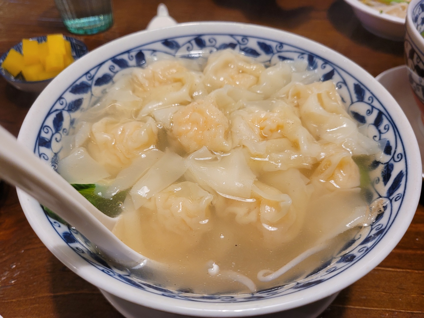  홍콩 현지인이 만든 새우완탕 맛집! 홍콩가정식 전문점  클렘스