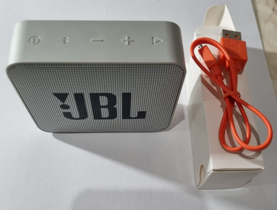 JBL Go2 스피커 포함 구성품