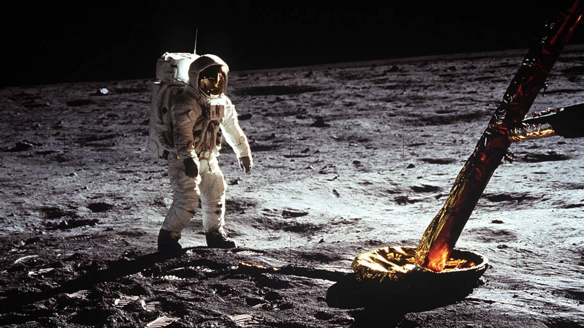  나사(NASA) 과학자들은 달 착륙의 새로운 시대에 들어섰다고 말한다.