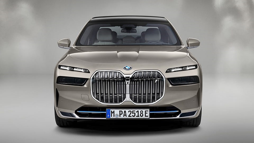  2023 BMW 7시리즈 & BMW I7 비교!