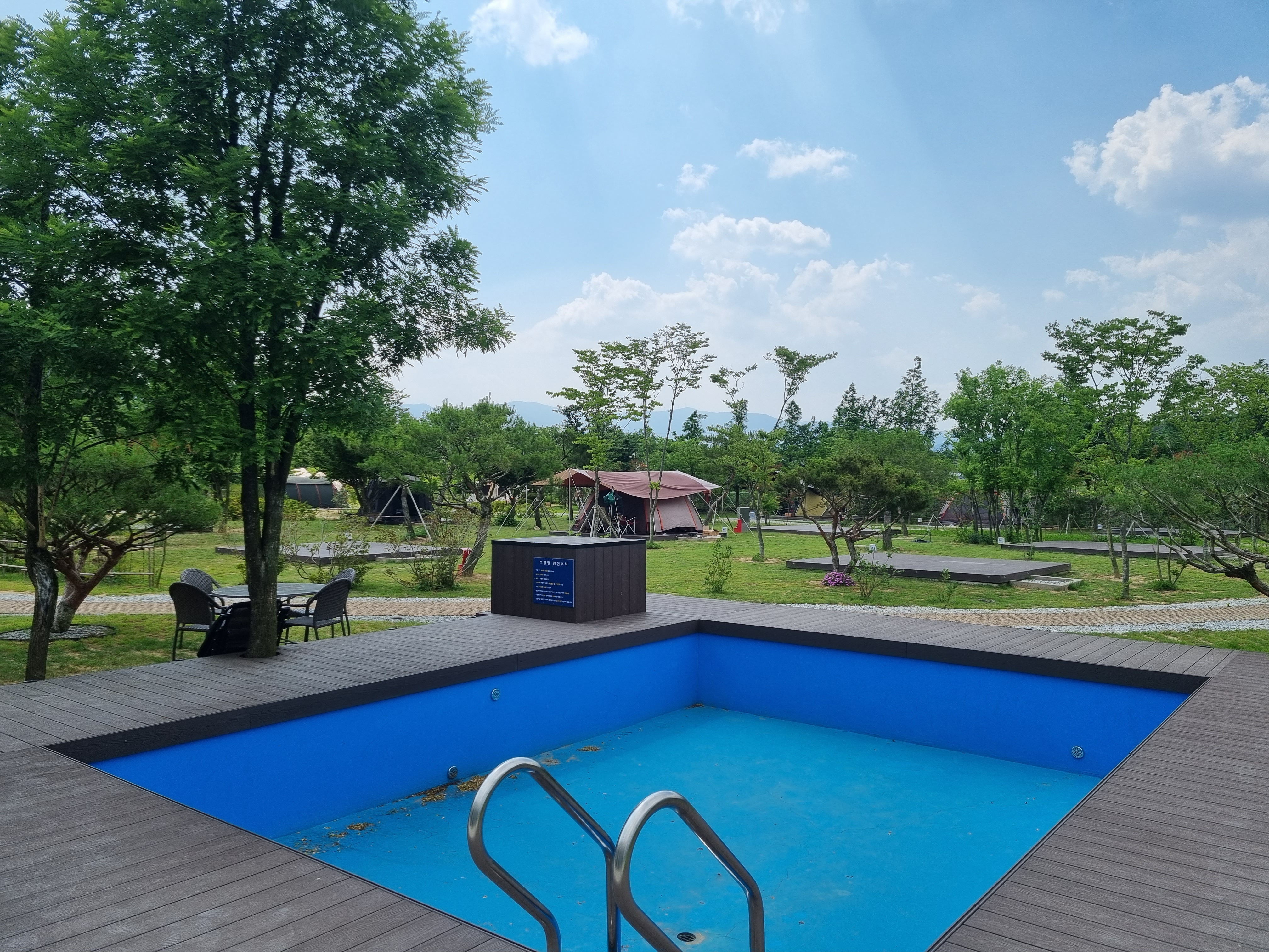 342 camp 이미지