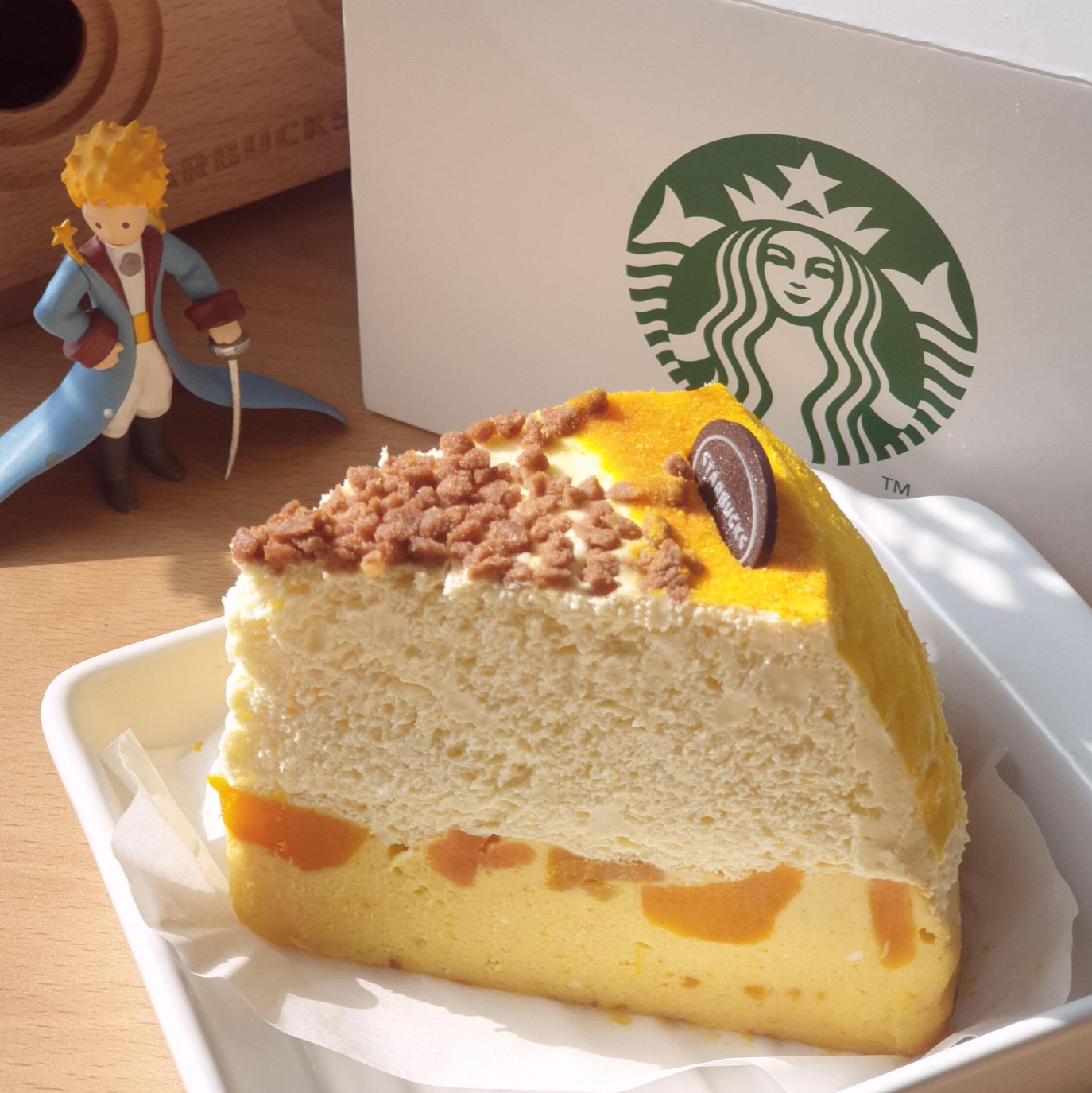  스벅 할로윈 펌킨 치즈케이크 완전  맛있어요!!!