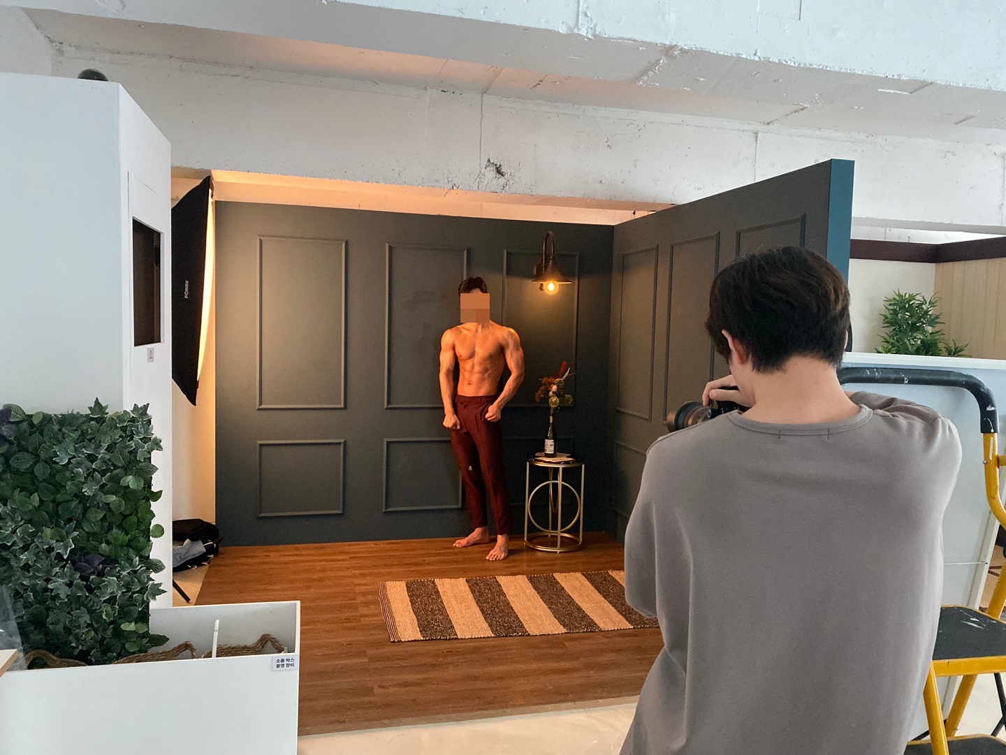  다양한 컨셉이 존재하는 피어25 촬영현장