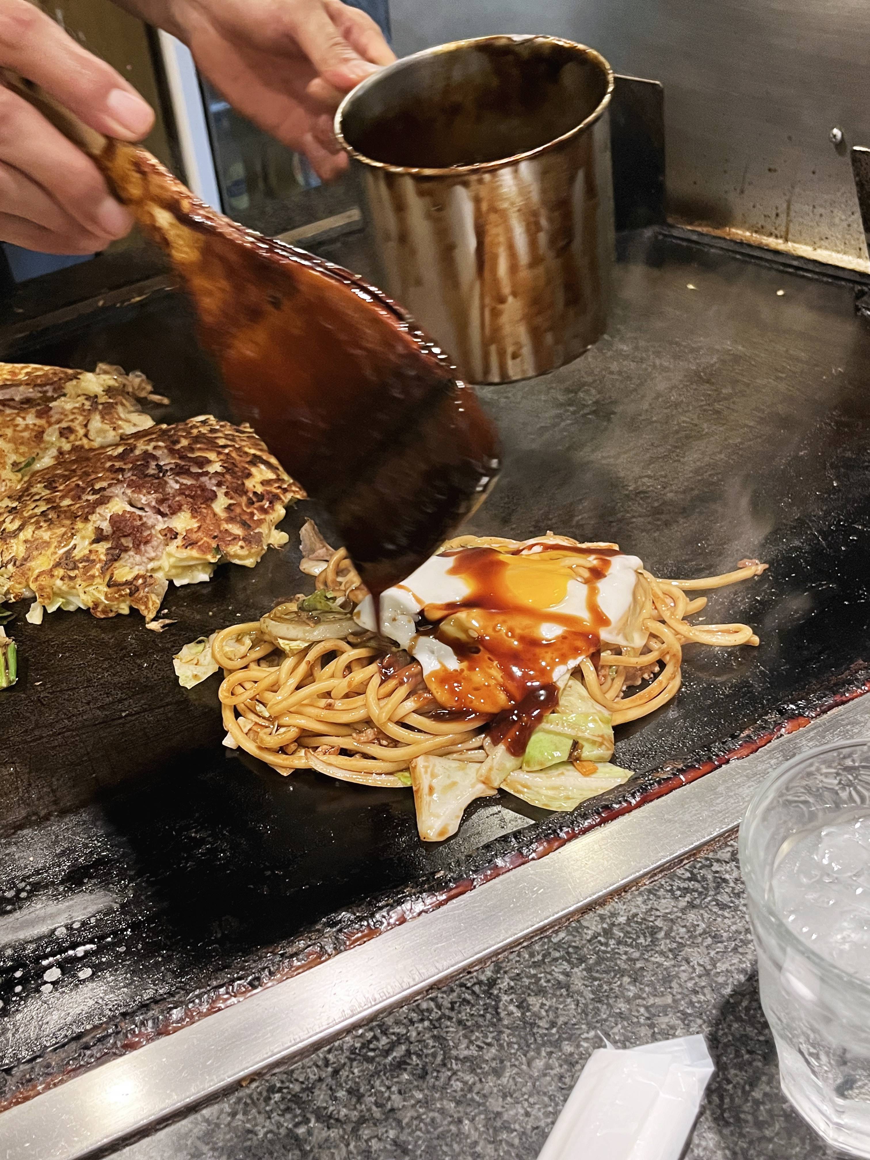 오사카 미슐랭 오꼬노미야끼 맛집 미즈노 방문후기 - 야키소바: 일본의 맛있는 면 요리! - 1. 신선한 재료 오사카 미슐랭 오꼬노미야끼 맛집 미즈노 방문후기 - 야키소바: 일본의 맛있는 면 요리! - 1. 신선한 재료