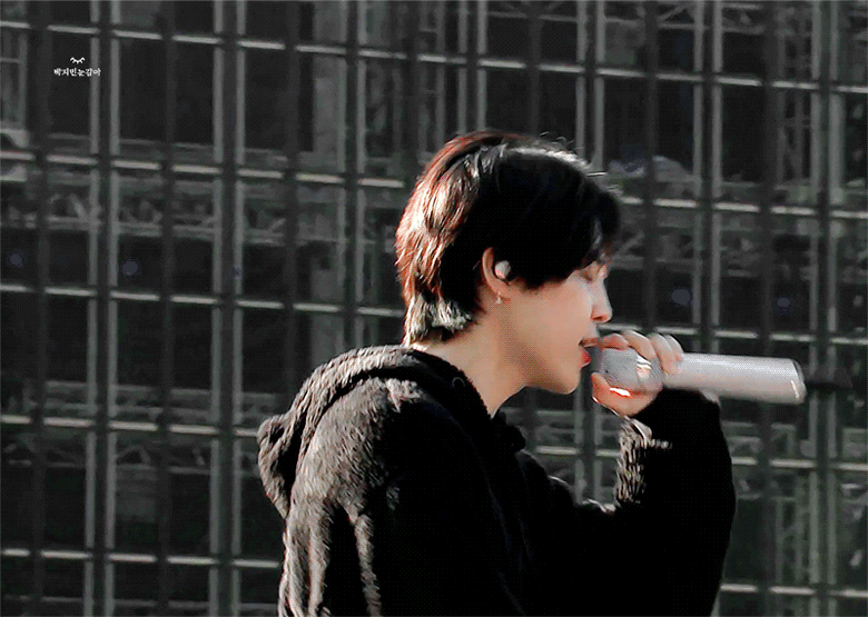img.gif?s=09