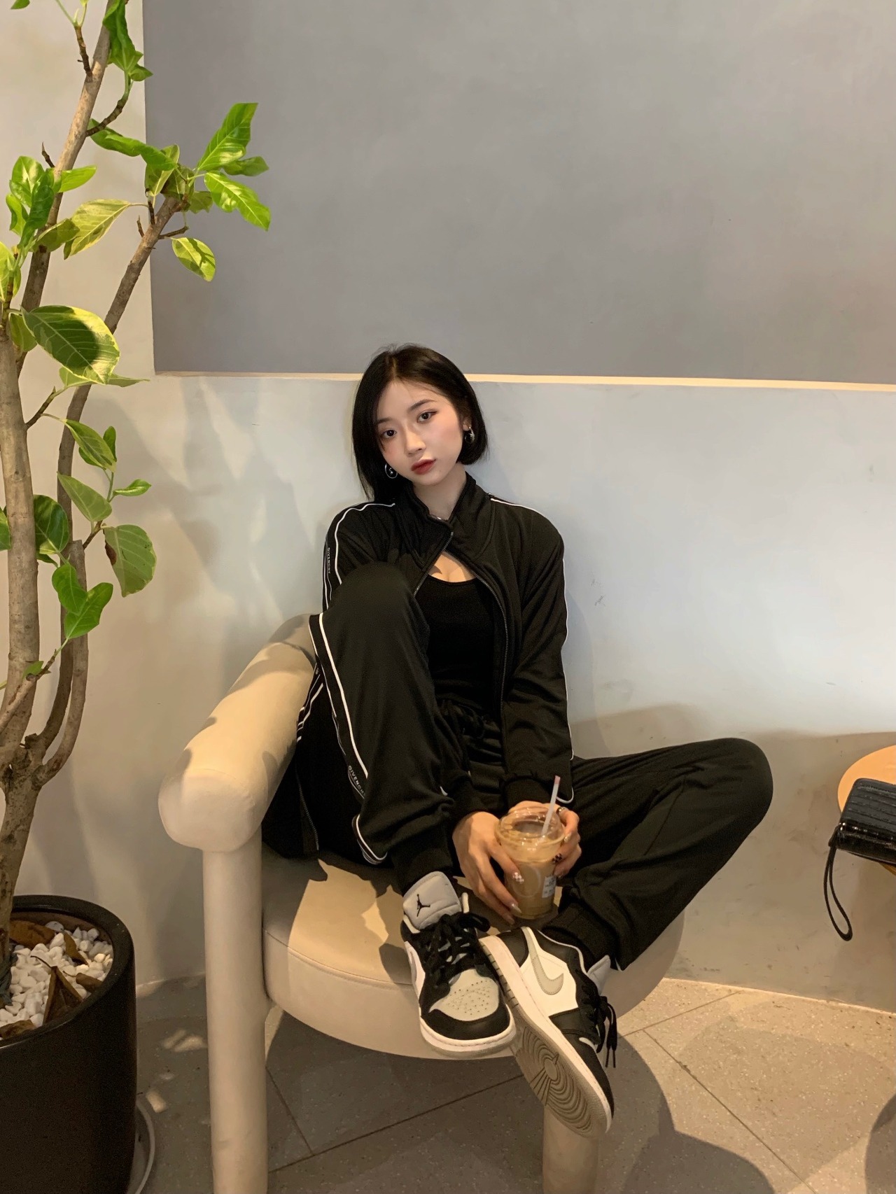  [GIVENCHY] 지방시 사이드 로고 트랙 자켓