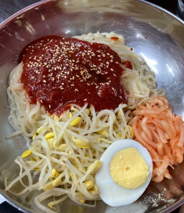 생방송투데이 손수제비 한상 망원시장 맛집 정보(외국인의밥상)