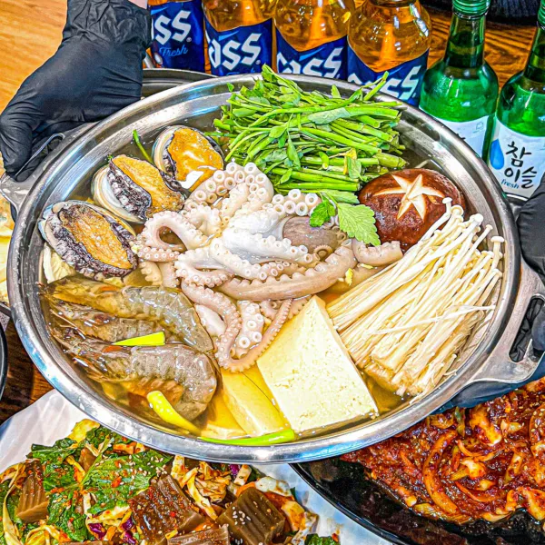 생생정보 우와한 식당 도토리묵낙지볶음 음식점