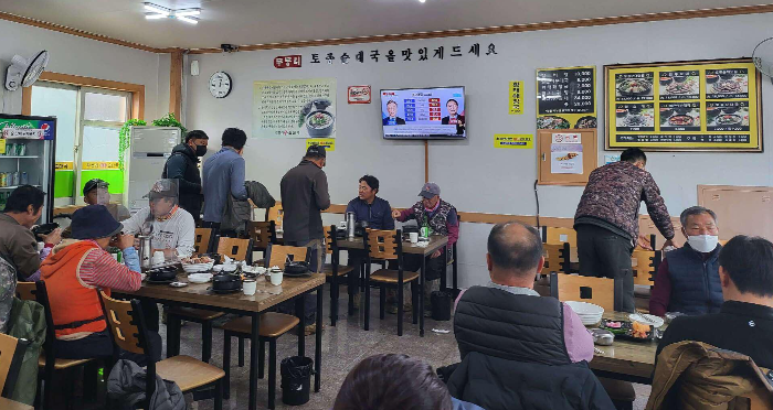 임실-맛집-무봉리순대국-내부