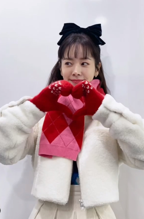  한지민 언니 나이 키 출연 영화