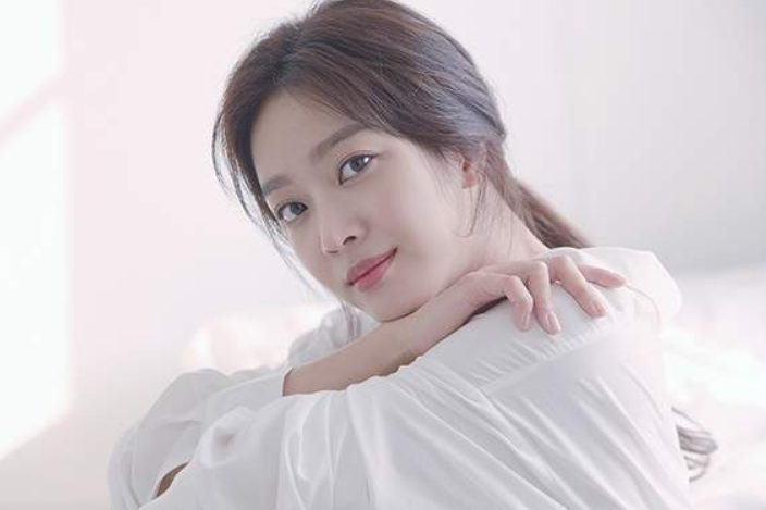  조보아 전속계약 키이스트와 전속계약 체결 나이 키 학력 고향 가족