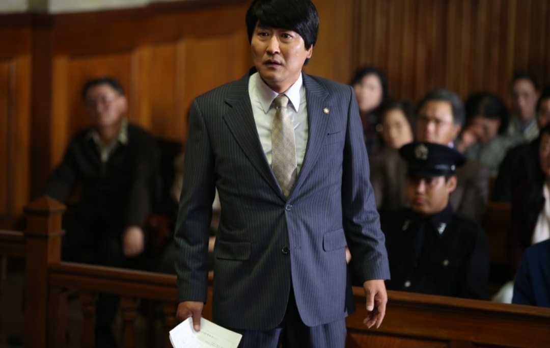 영화 변호인 주인공 변호하는 장면 사진