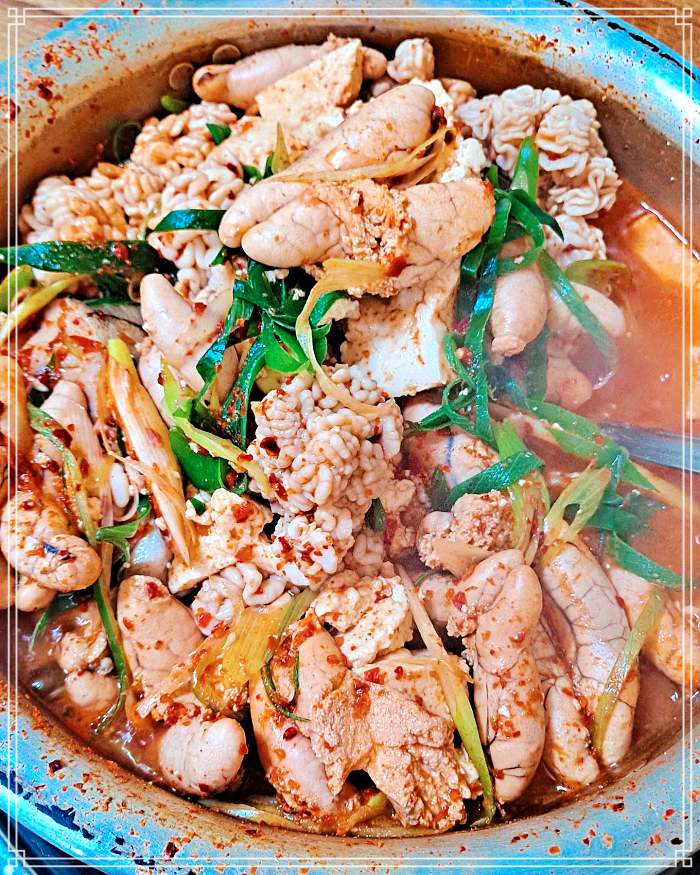 송파, 방이 맛집 푸짐함의 진수, 꽉 찬 살과 얼큰한 국물의 시골 동태탕