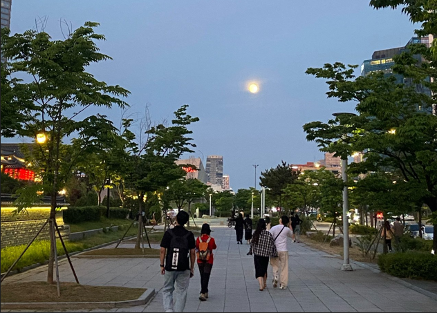 센트럴공원 앞 경원재 방면