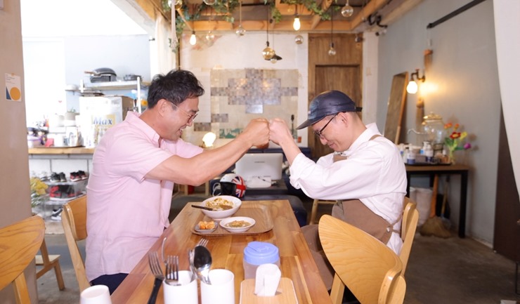 이만기와-화이팅-하는-사장님