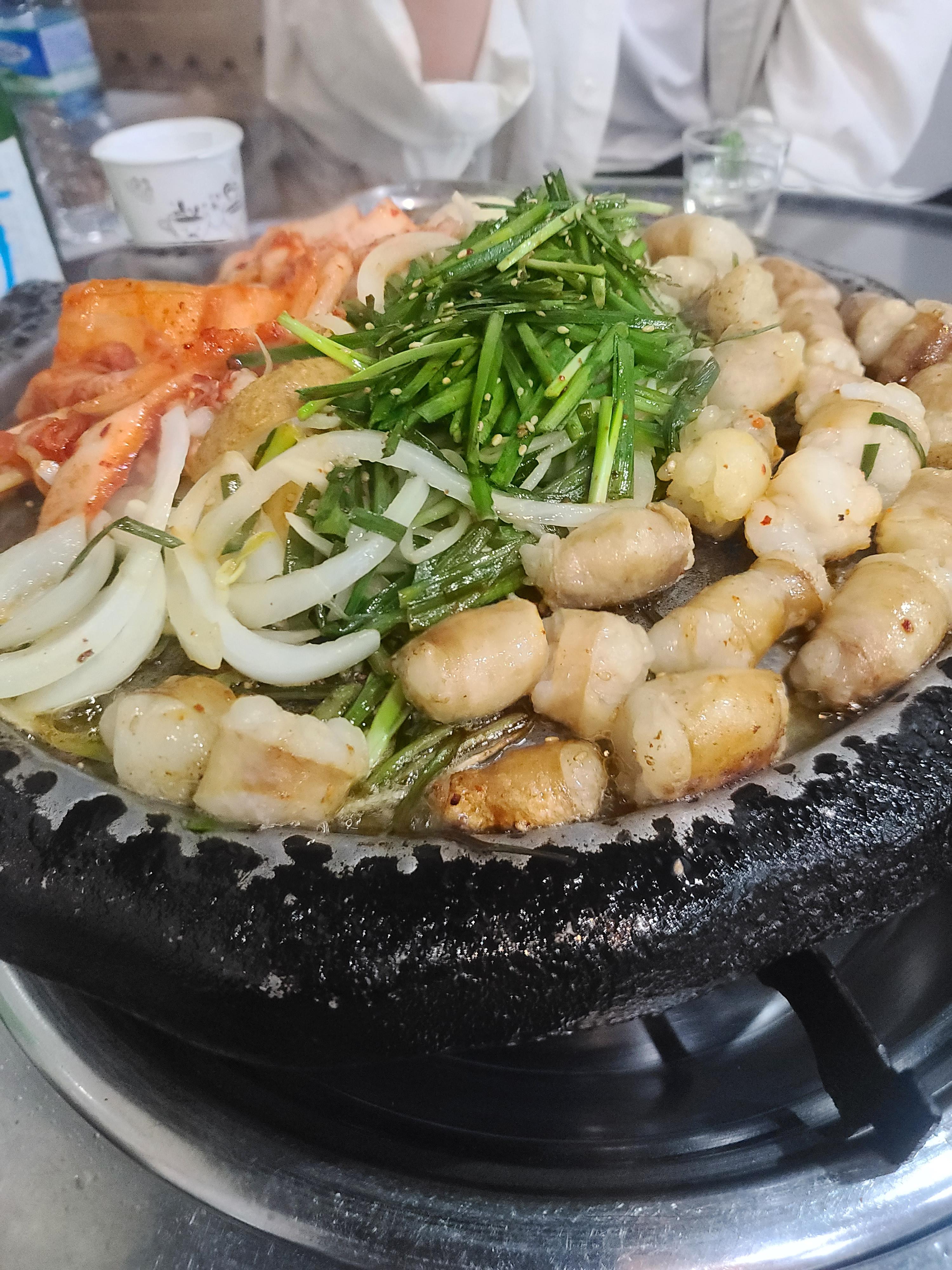  줄서서 먹는 신당곱창대창맛집 진성한우곱창
