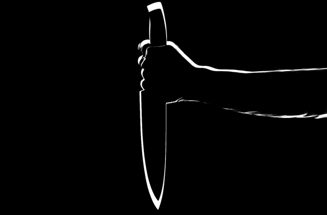  10차례 흉기 찌른 뒤 19층서 밀어 살해한 30대...이유는 이별통보