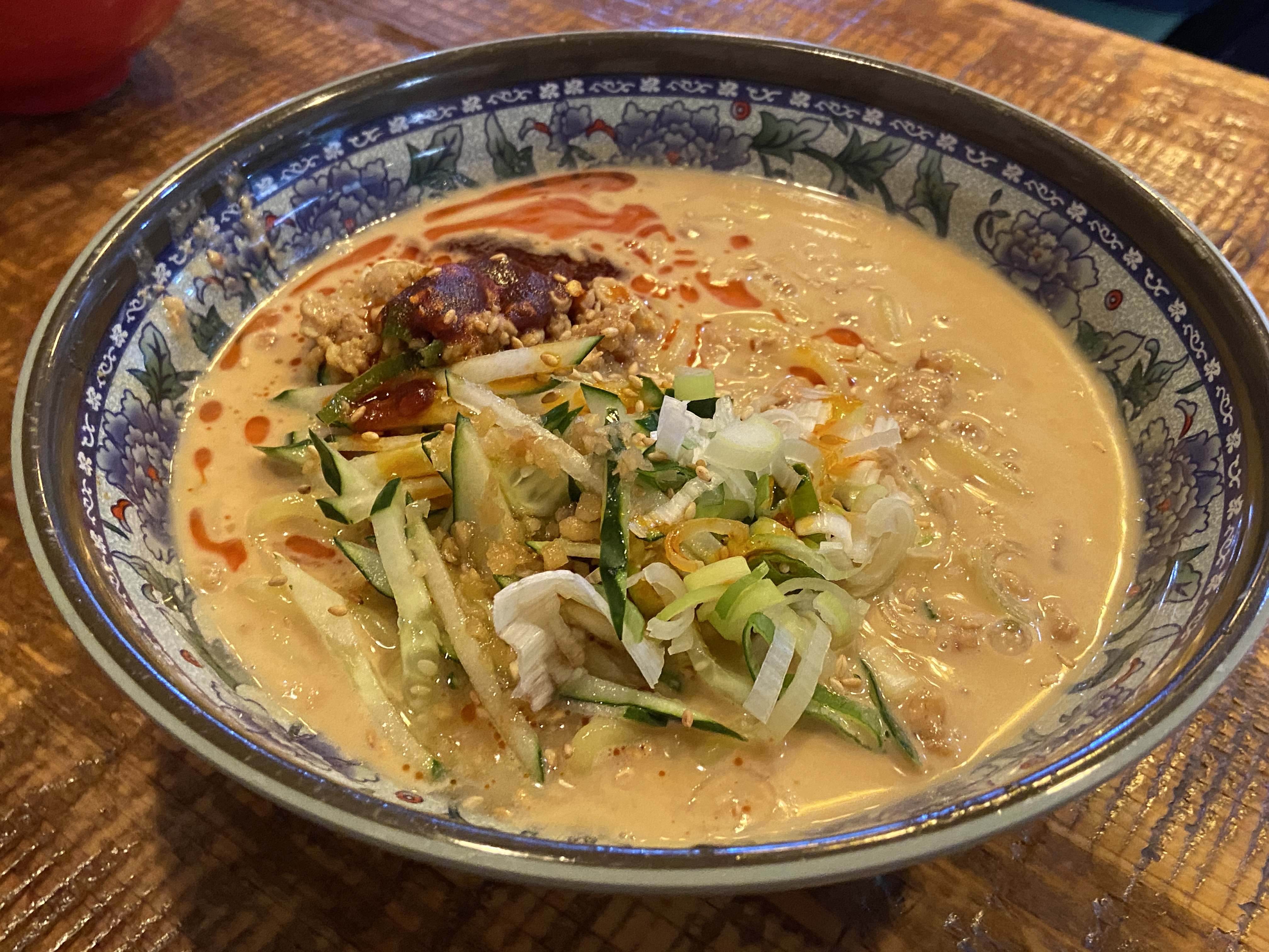  연남동 산동꾸냥 탄탄면 맛집이여라~