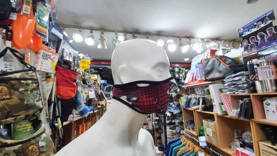  제주 한라산 등산용품 안면마스크 대여 무인매장 !