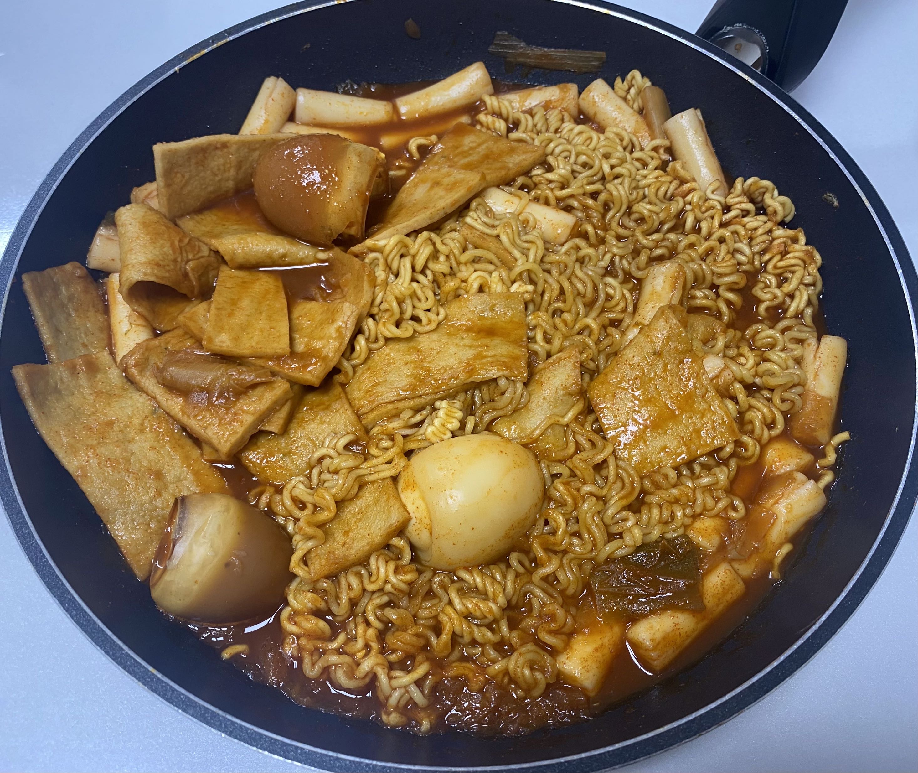 떡볶이 완성 뒤 썸네일