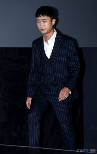 조우진 남자배우상 과거 결혼 아내 57