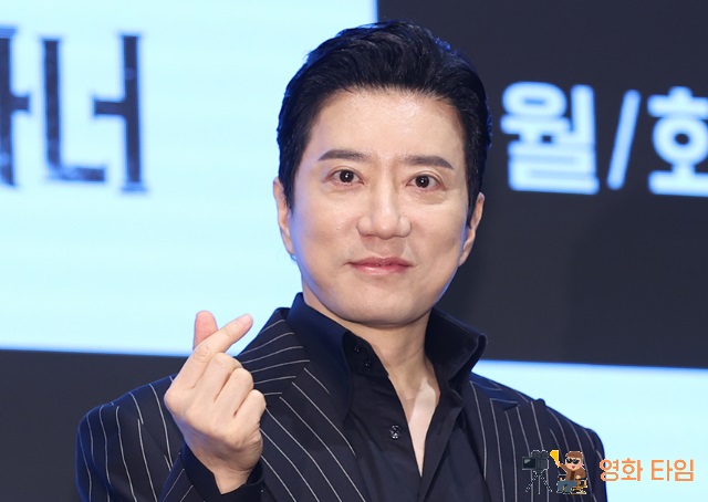 물괴 영화 주연배우 김명민