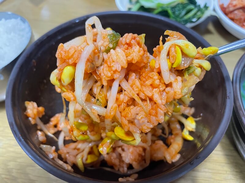 잘_비벼진_비빔밥_한그룻