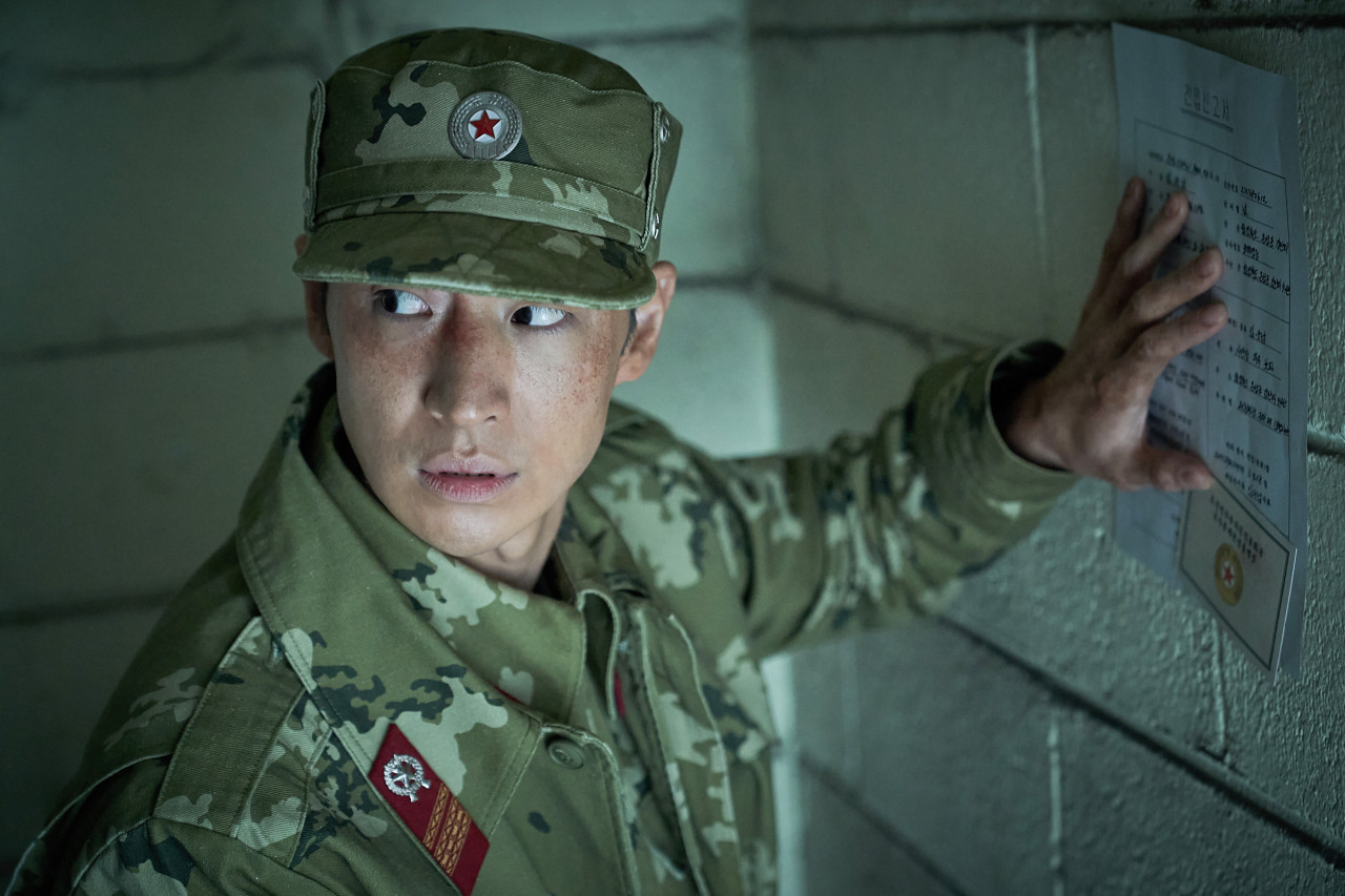 영화 탈주 이제훈 구교환 2