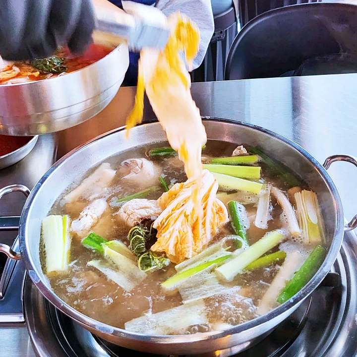 김포 가게 닭볶음탕 닭한마리 담백한 맛의 깊이 고수의 부엌 맛집 추천