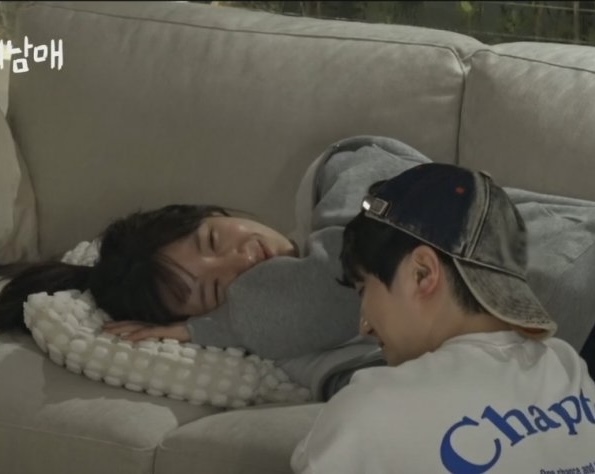 윤윤 이미지