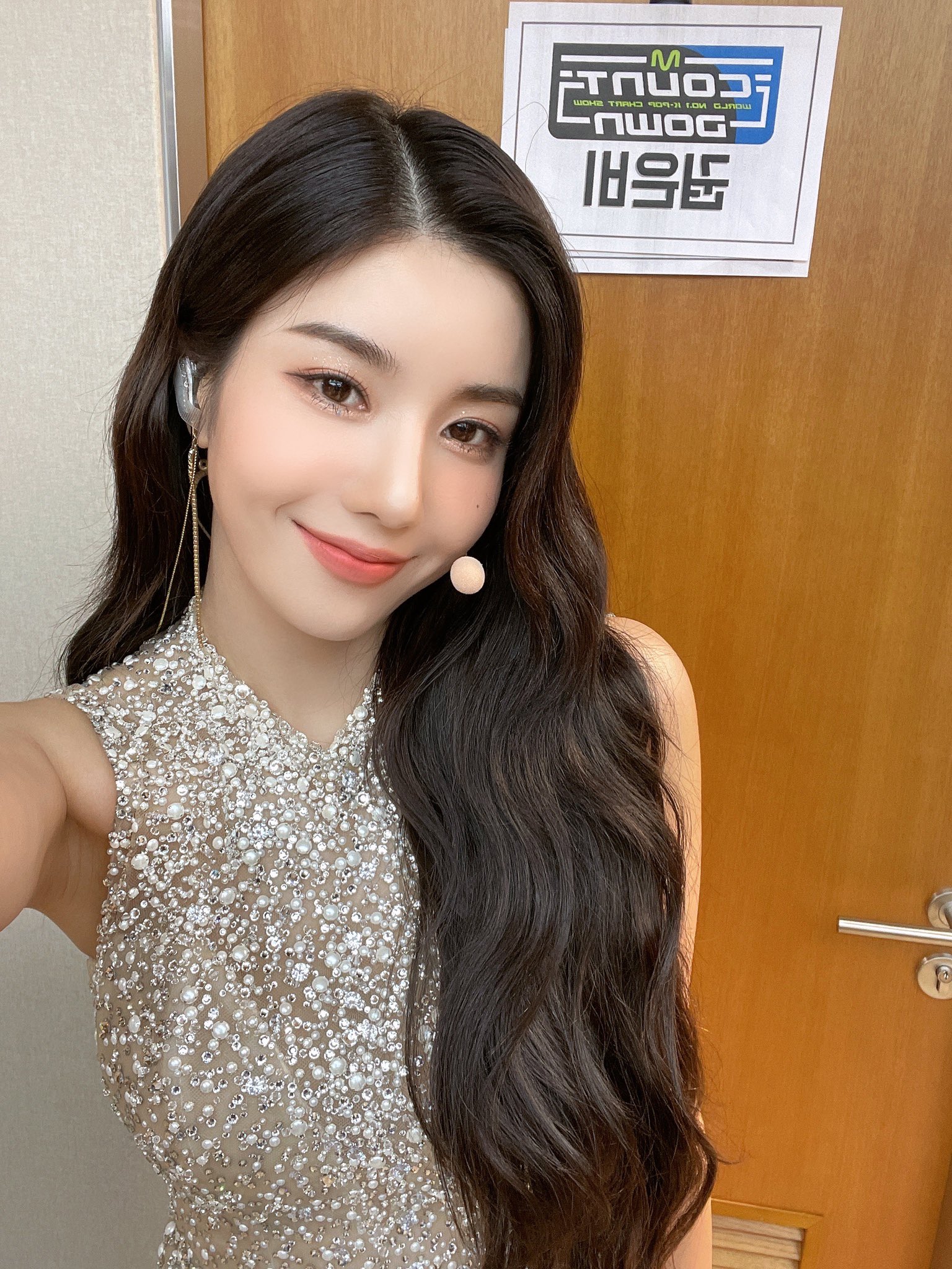  210826 엠카운트다운 권은비(KWON EUN BI) - Door 움짤