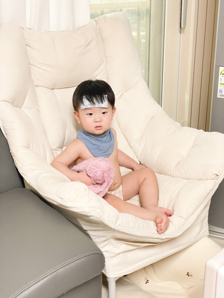 아기 코로나바이러스 증상은 발열, 검사도 모르고 지나칠 뻔 2
