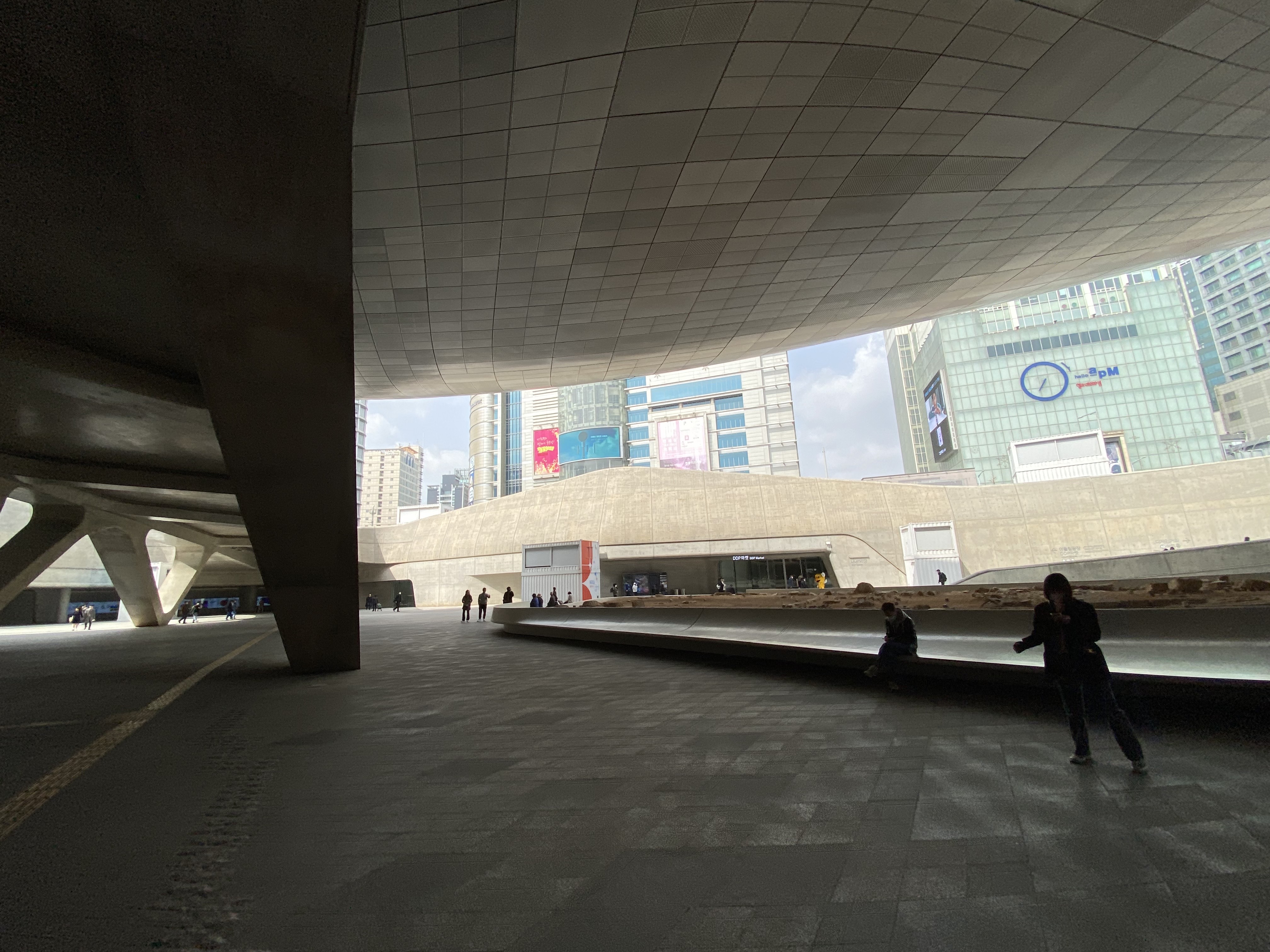 DDP 입구